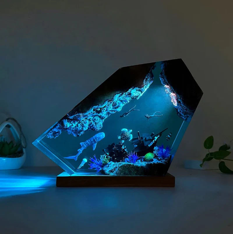光の輪のある海底 レジンテーブルランプ