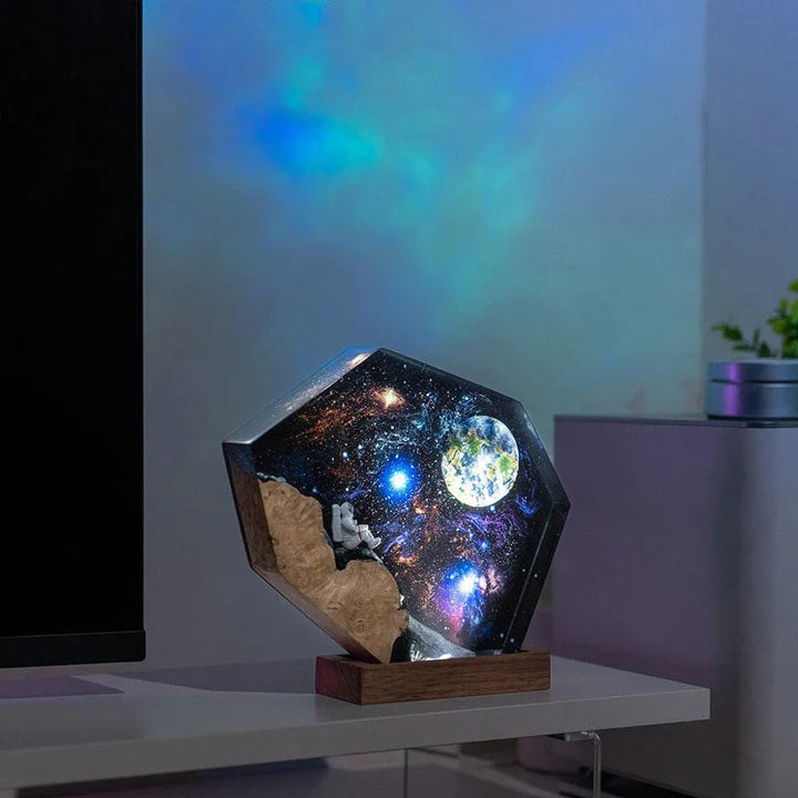 月を望む宇宙 レジンテーブルランプ